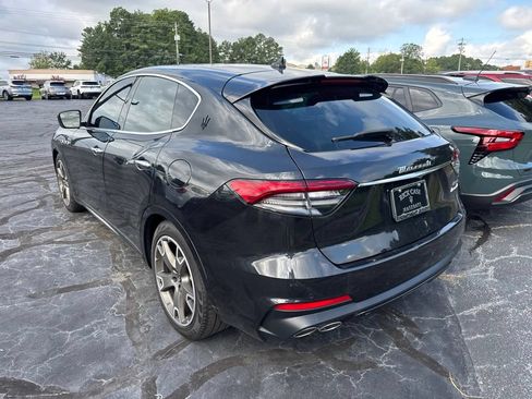 Used 2022 Maserati Levante Modena AWD/4WD image 3