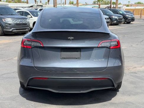 Used 2021 Tesla Model Y Long Range AWD/4WD image 4