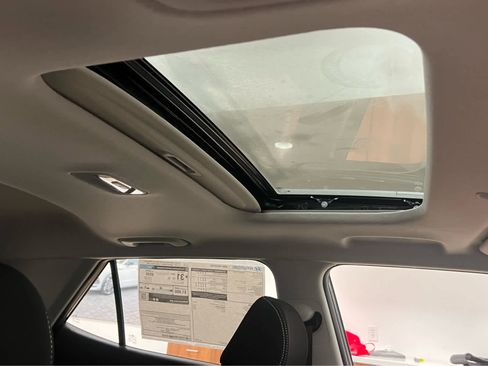 Certified 2026 Hyundai Venue SEL image 20