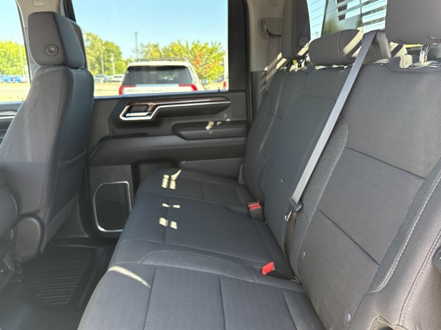 Used 2024 Chevrolet Silverado 3500 LT w/ Convenience Package AWD/4WD image 6