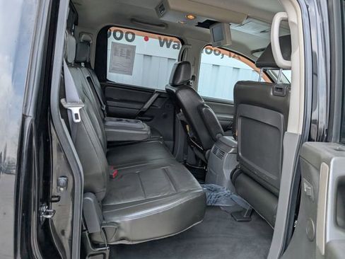 Used 2006 Nissan Titan LE w/ (R02) LE Off-Road Pkg AWD/4WD image 28