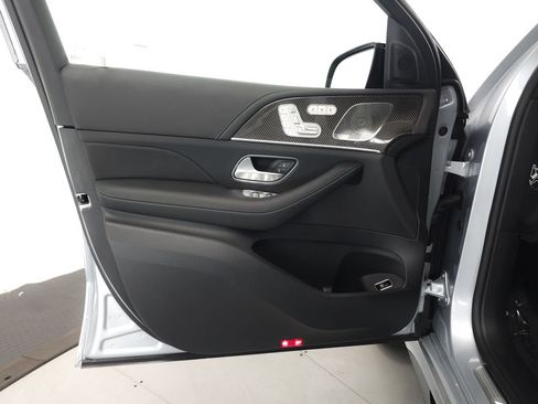Used 2025 Mercedes-Benz GLE 63 AMG S image 5