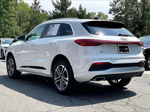 Certified 2025 Audi Q5 Premium w/ Convenience Package AWD/4WD image 4