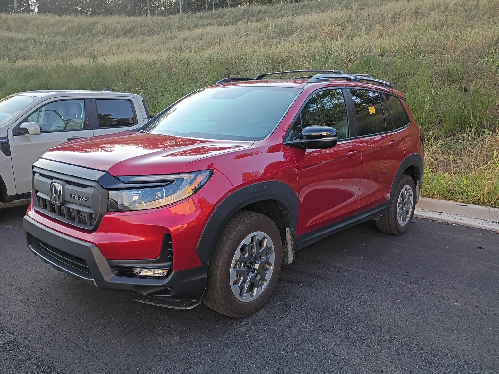 Used 2025 Honda Passport TrailSport image 1