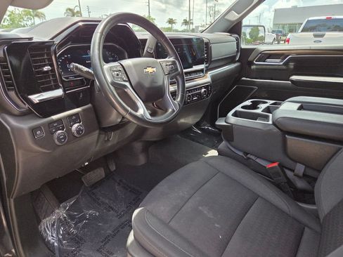 Used 2023 Chevrolet Silverado 1500 LT w/ Protection Package AWD/4WD image 28