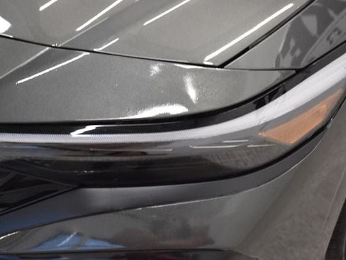 Used 2025 Hyundai Elantra SEL FWD image 15