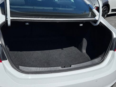 Used 2024 Chevrolet Malibu LT image 16