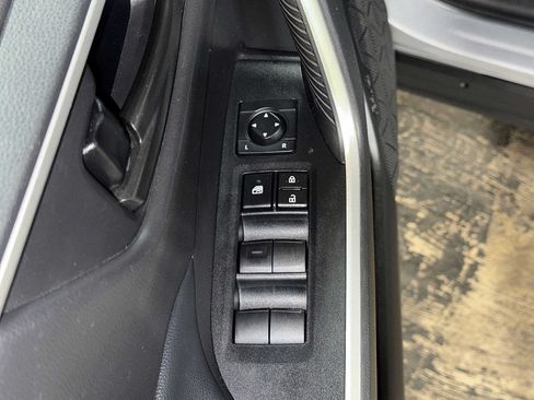 Used 2023 Toyota RAV4 LE AWD/4WD image 22