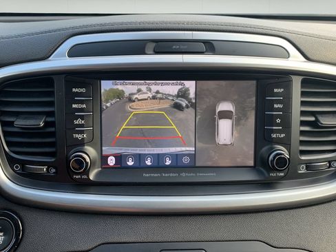Used 2019 Kia Sorento SX w/ SX Touring Package FWD image 27