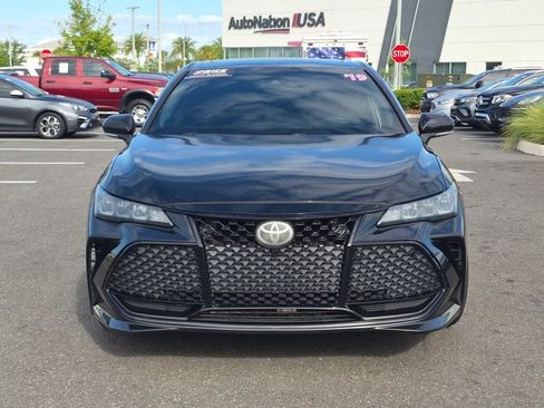 Used 2019 Toyota Avalon XSE FWD image 2
