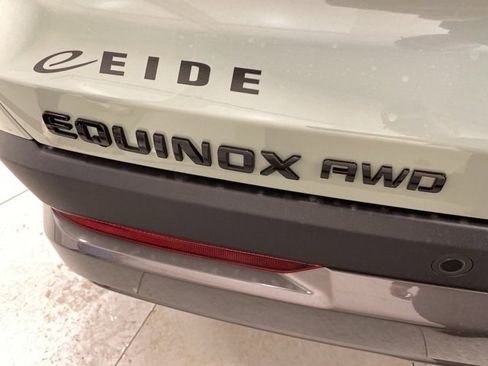 New 2026 Chevrolet Equinox ACTIV w/ Convenience Package III image 16