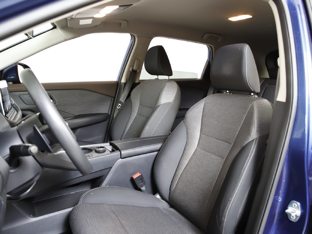 Used 2023 Nissan Rogue SV AWD/4WD image 21