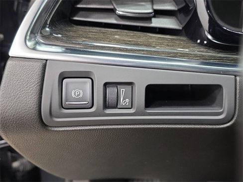 Used 2021 Cadillac XT5 Premium Luxury image 26