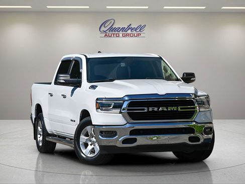 Used 2019 RAM 1500 Big Horn RWD image 1