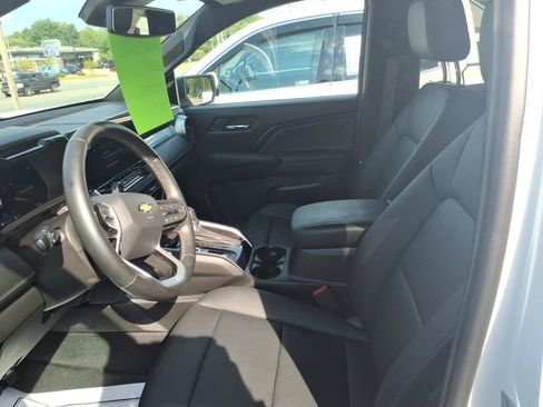 Used 2024 Chevrolet Colorado LT w/ LT Convenience Package III AWD/4WD image 7