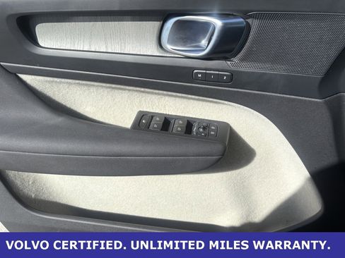 Certified 2023 Volvo XC40 B5 Plus w/ Protection Package Premier image 25