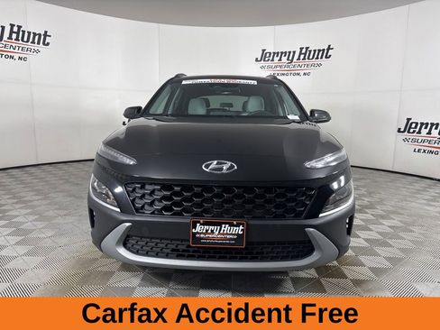 Used 2023 Hyundai Kona SEL w/ Cargo Package FWD image 3