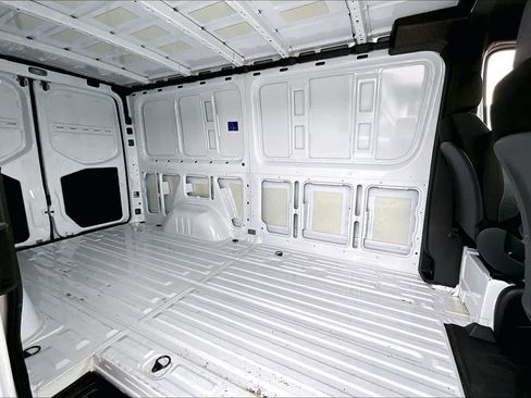 Used 2025 Mercedes-Benz Sprinter 2500 image 19
