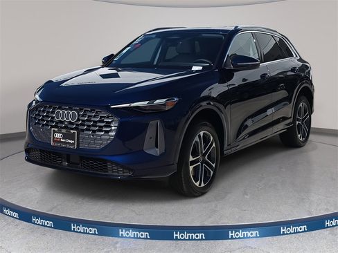 New 2025 Audi Q5 Premium image 7