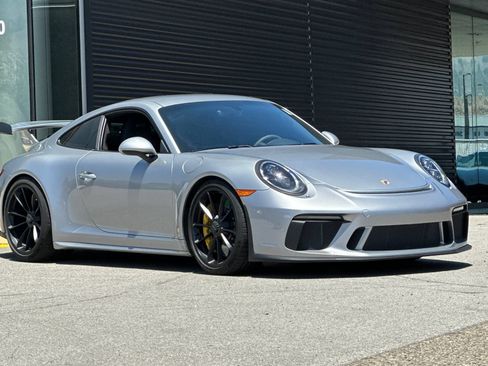Used 2018 Porsche 911 GT3 RWD image 10