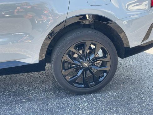 Used 2023 Kia Sorento SX AWD/4WD image 9