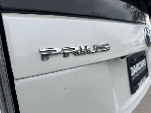Used 2015 Toyota Prius Two image 30