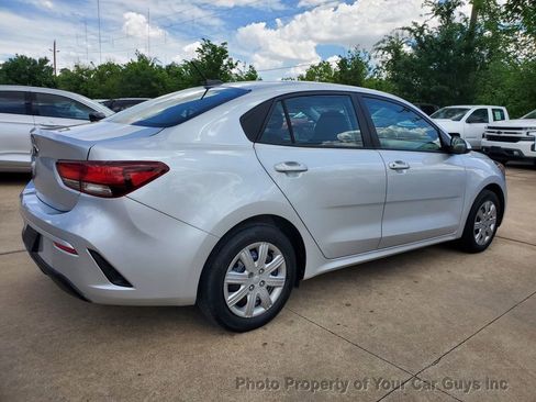 Used 2022 Kia Rio LX image 8