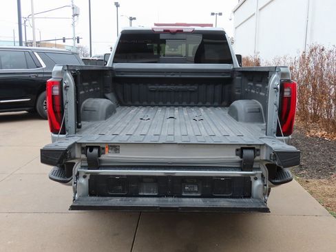 Used 2024 GMC Sierra 2500 Denali Ultimate image 20