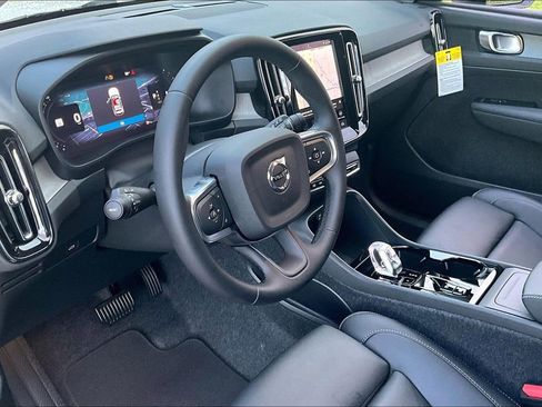 New 2026 Volvo XC40 B5 Plus w/ Protection Package Premier image 24