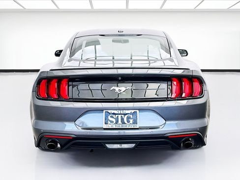 Used 2019 Ford Mustang Premium RWD image 5