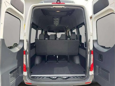 Used 2025 Mercedes-Benz Sprinter 2500 image 20