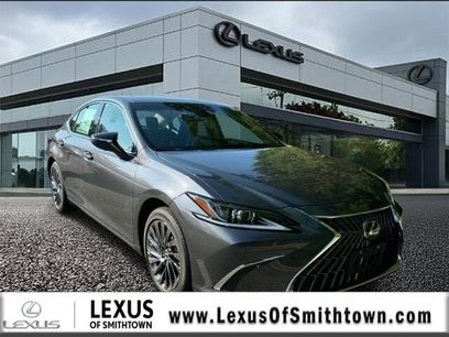 New 2025 Lexus ES 300h w/ Luxury Package