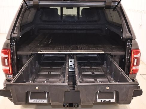Used 2022 RAM 2500 Big Horn w/ Level C Equiment Group AWD/4WD image 36