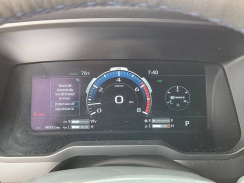 Used 2025 Toyota Tundra Platinum AWD/4WD image 25