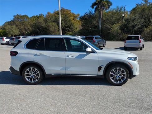 Used 2025 BMW X5 sDrive40i image 3