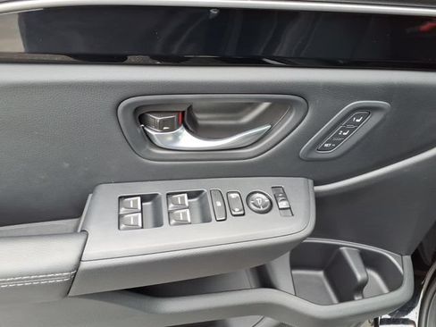 Certified 2025 Honda Pilot Touring image 13