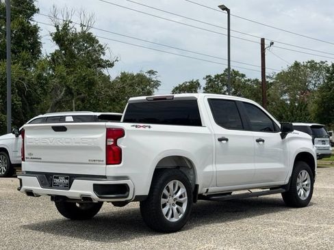 Used 2020 Chevrolet Silverado 1500 Custom w/ Custom Value Package AWD/4WD image 7