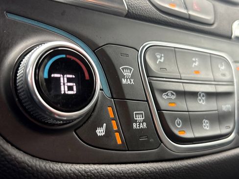 Used 2024 Chevrolet Equinox LT image 8