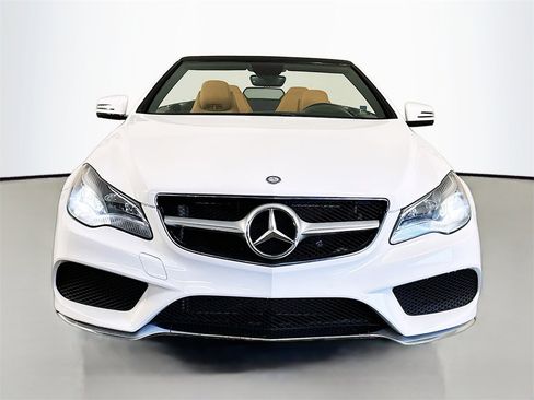 Used 2016 Mercedes-Benz E 400 Cabriolet image 2