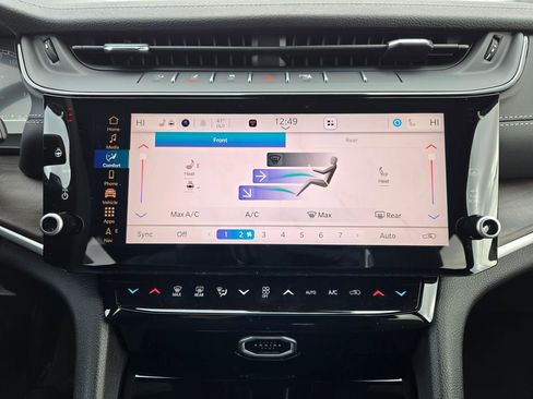 New 2026 Jeep Grand Cherokee L 4WD image 18
