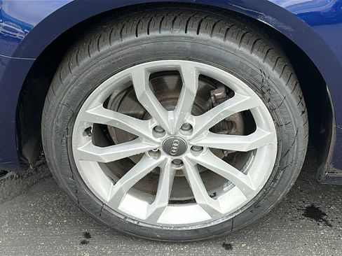 Used 2019 Audi A4 2.0T Premium w/ 18" Wheel Package image 9