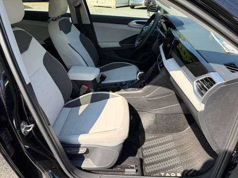 New 2026 Volkswagen Taos SE AWD/4WD image 30