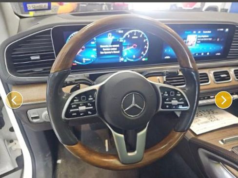 Used 2020 Mercedes-Benz GLE 350 4MATIC w/ Airmatic Package image 6