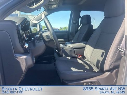 Used 2024 Chevrolet Silverado 1500 LT AWD/4WD image 12