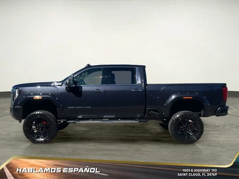 Used 2024 GMC Sierra 2500 Denali w/ Denali Reserve Package image 3