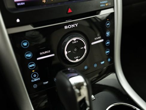 Used 2013 Ford Edge Limited w/ Driver Entry Pkg image 40