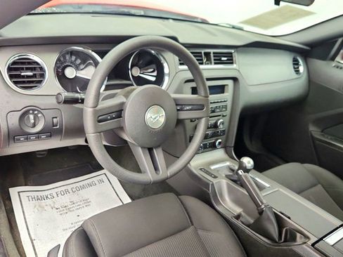 Used 2012 Ford Mustang 2dr Coupe V6 image 11