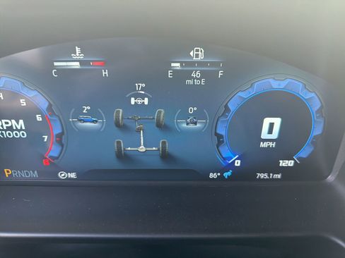 Used 2025 Ford Bronco Badlands AWD/4WD image 18