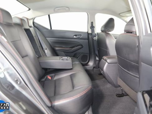 Used 2023 Nissan Altima 2.5 SR image 11