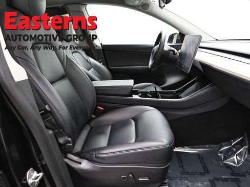 Used 2021 Tesla Model Y Long Range image 21